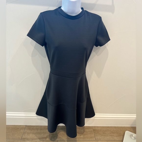 Pearls 88 Grey Dress - Small - Picture 10 of 10